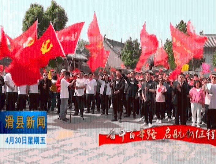 极具布依族特色的漩涡纹,隐喻着布依族对于水这以万物之源的崇敬